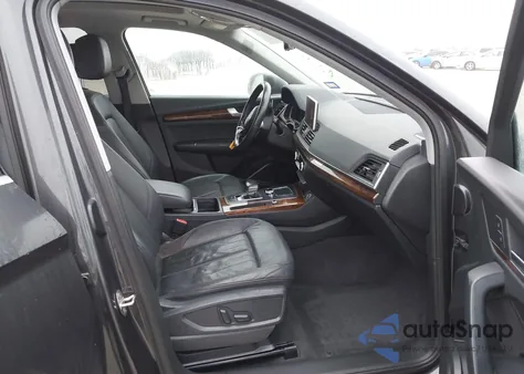 2018 Audi Q5 2.0T Premium/2.0T Tech Premium z USA, uszkodzony, nr VIN WA1BNAFY5J2133219